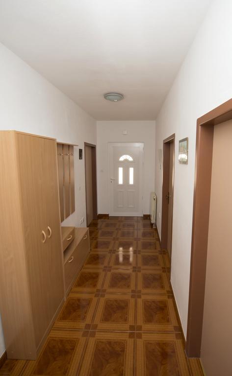 Apartments Meri Trogir Zimmer foto